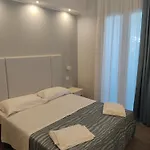 Caravel Park Hotel