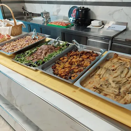 فندق Caravel Park