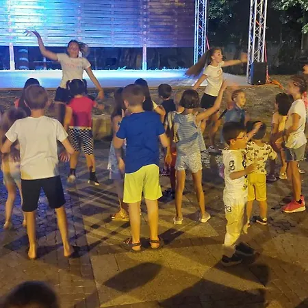 Caravel Park Отель 3*