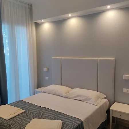 Hotel Caravel Park